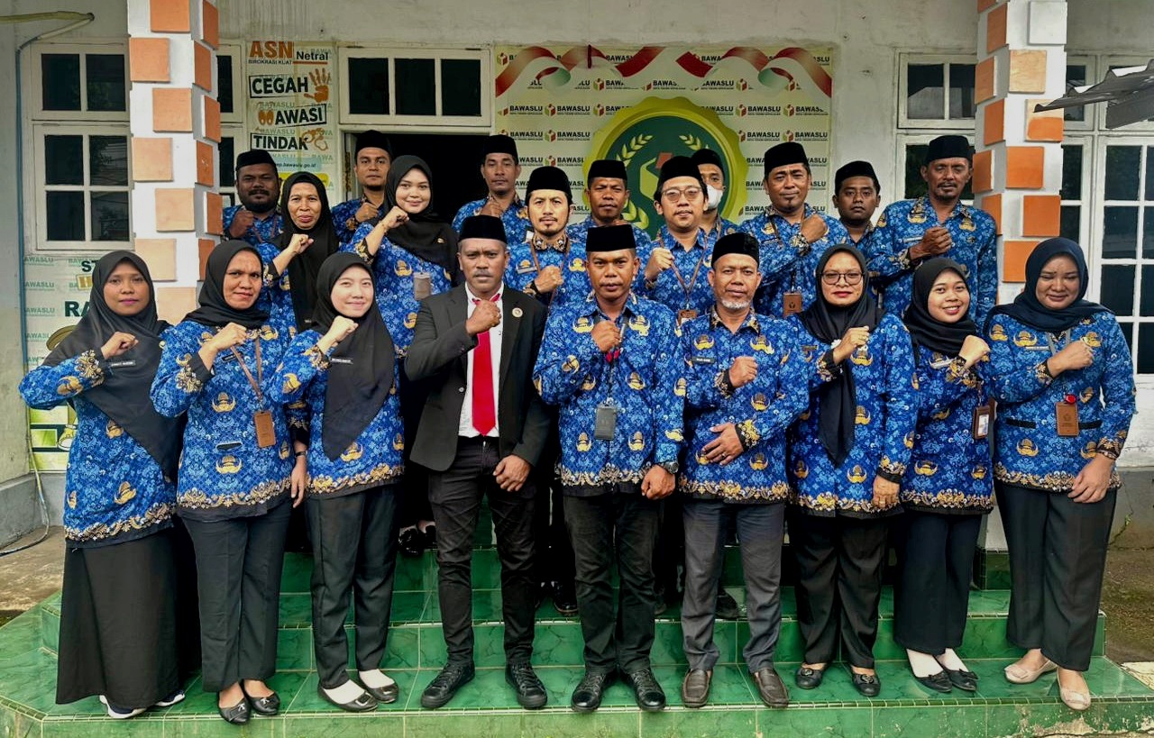 Foto bersama usai menggelar upacara hari sumpah pemuda ke 97 tahun 2025