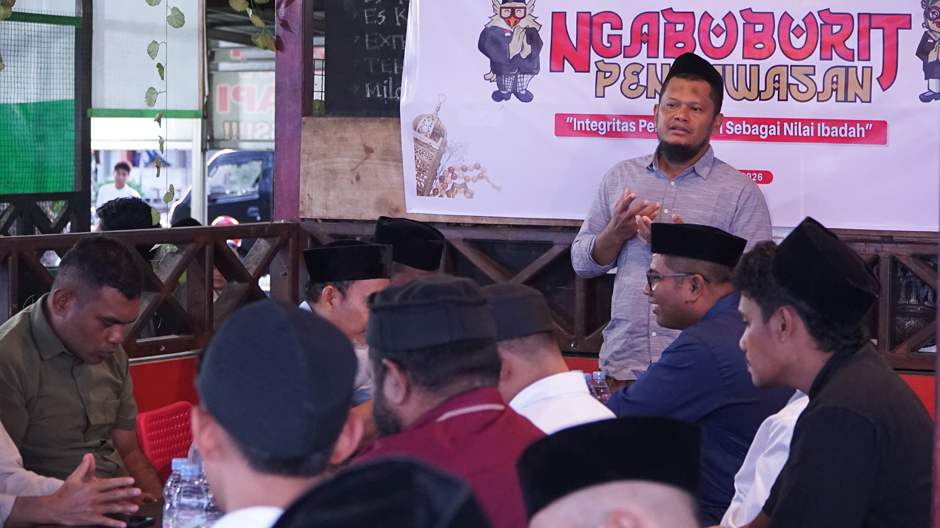 Tausyiah Ngabuburit Pengawasan oleh Anggota Bawaslu Kota Tidore Kepulauan Isman M. Natsir