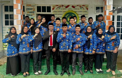 Foto bersama usai menggelar upacara hari sumpah pemuda ke 97 tahun 2025